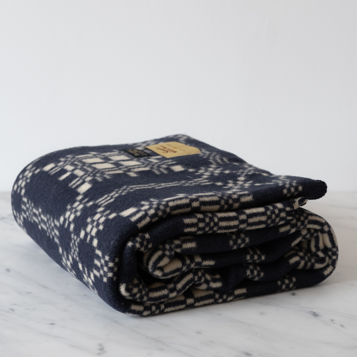 jacquard wool blanket – navy