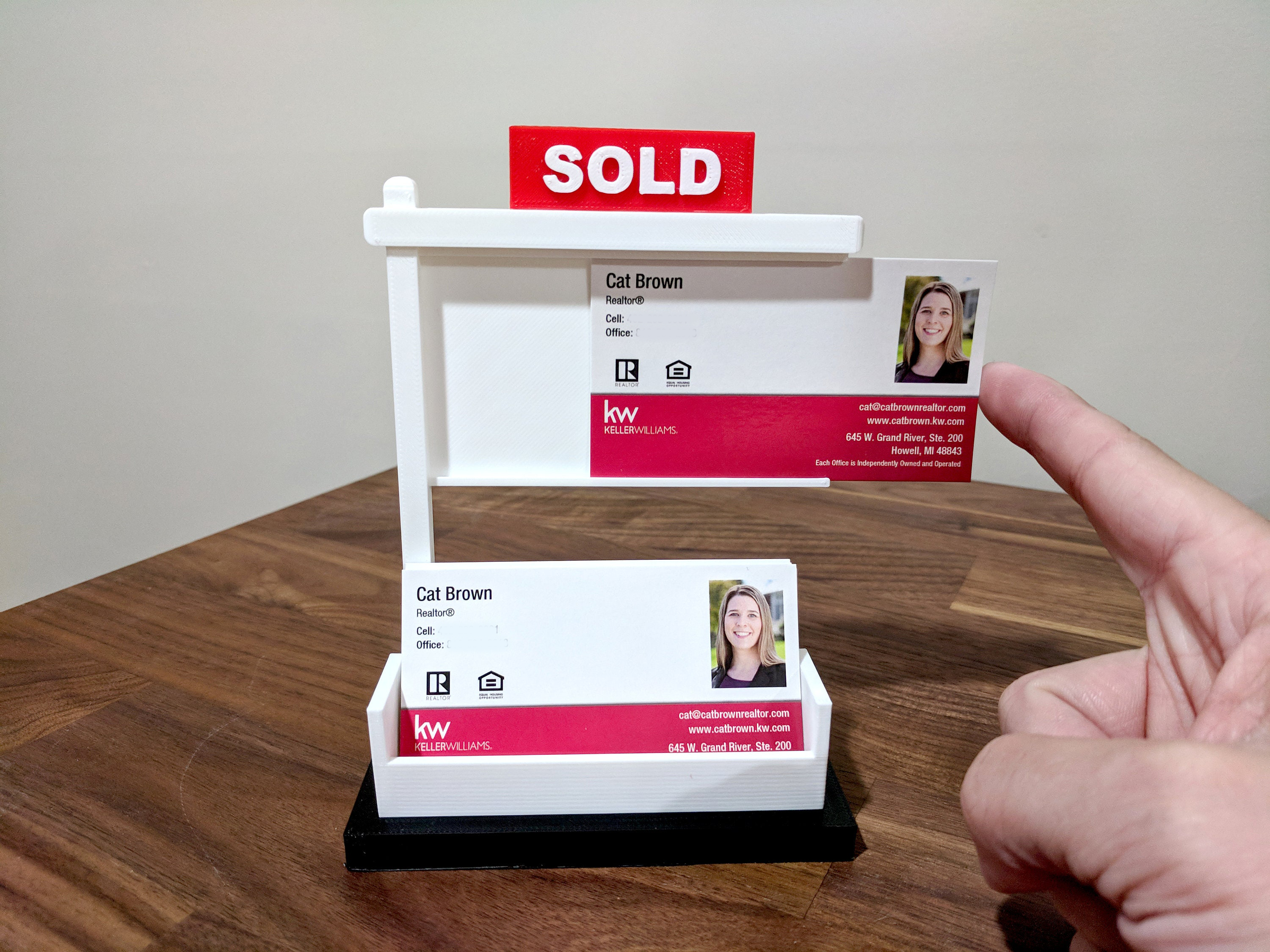 🔥70% OFF LAST DAY - Customize Real Estate Business Card Display