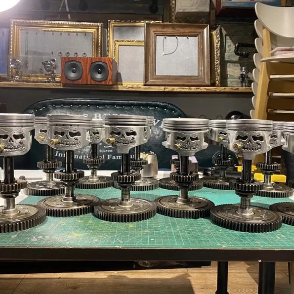 Piston Skull Face Sculpture💀