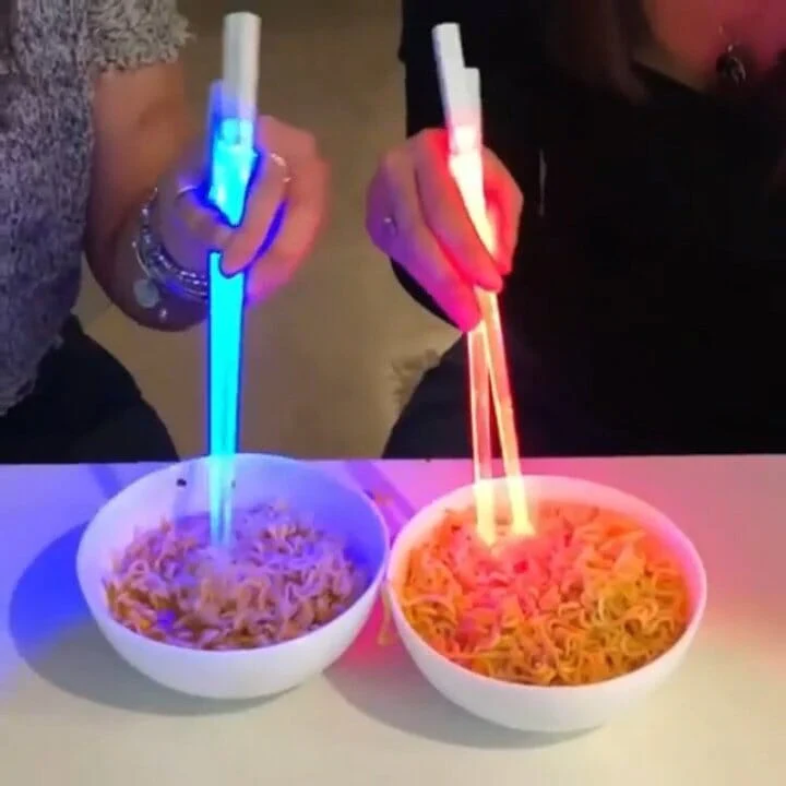 🥢✨LED Glowing Chopsticks🍜