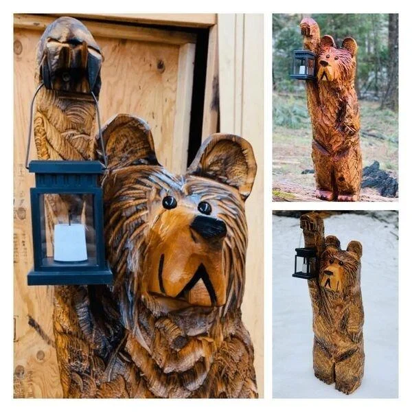 🎄Cedar carved Bear with solar lantern🌲