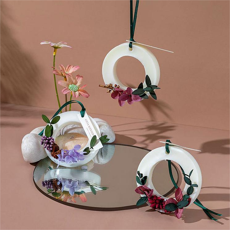 Wardrobe essential oil aromatherapy wax tablet souvenir