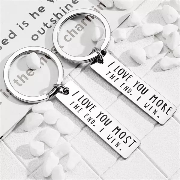 💖I Love You More The End I Win"Funny  Keychain-- 🎁A personalised gift for him/her