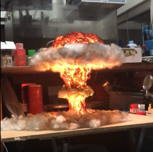 LISORAEL&trade;-Nuclear Explosion Mushroom Cloud Model Lamp
