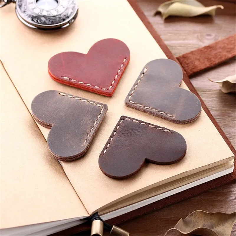 💖4 Pcs Vintage Leather Heart Bookmark Page Corner