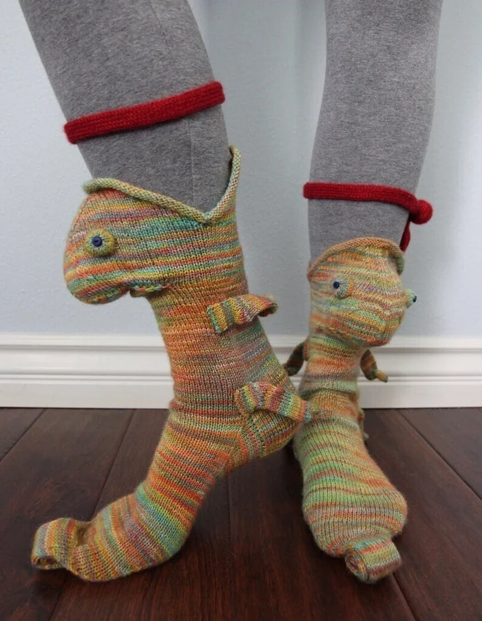 🎅Christmas Pre Sale- 3D Knit Crocodile Socks