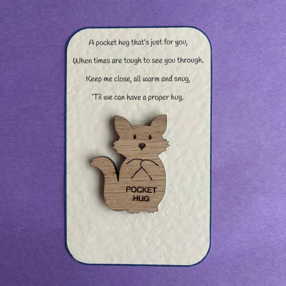 💖POCKET HUG WOODEN TOKEN