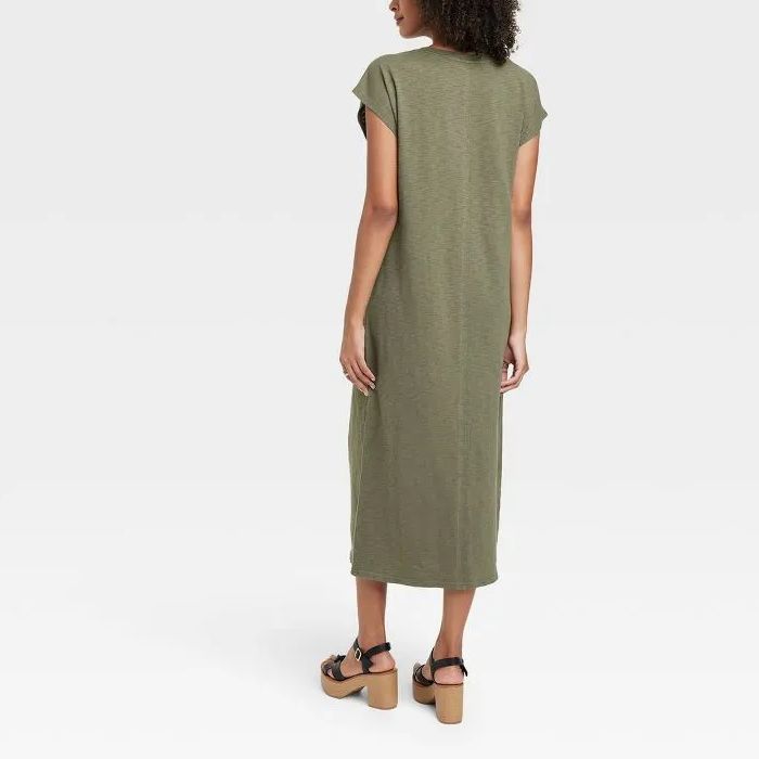 Ladies Short Sleeve V Neck Solid Color Slit Dress