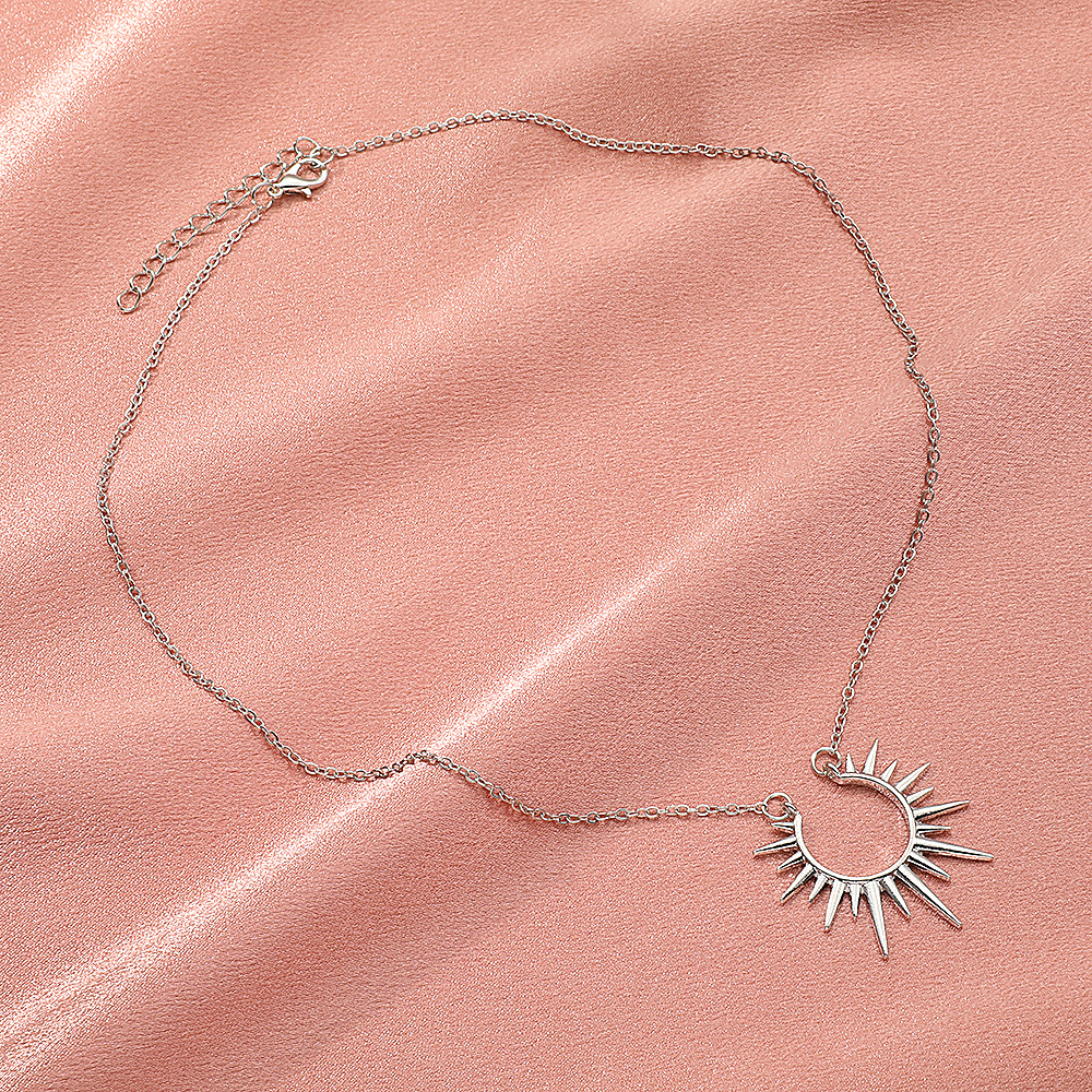 Minimalist Dainty Sun Flower Necklace