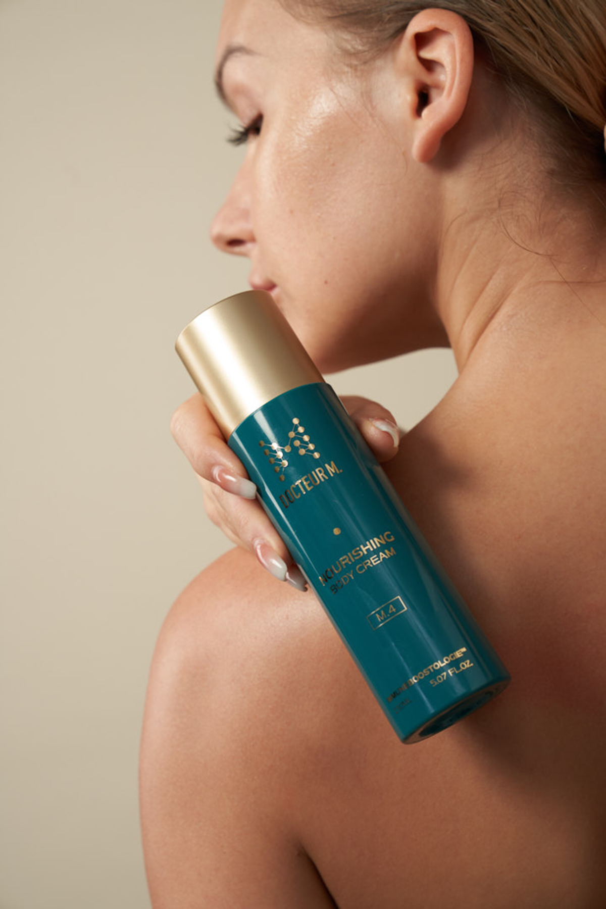 M.4  NOURISHING BODY CREAM