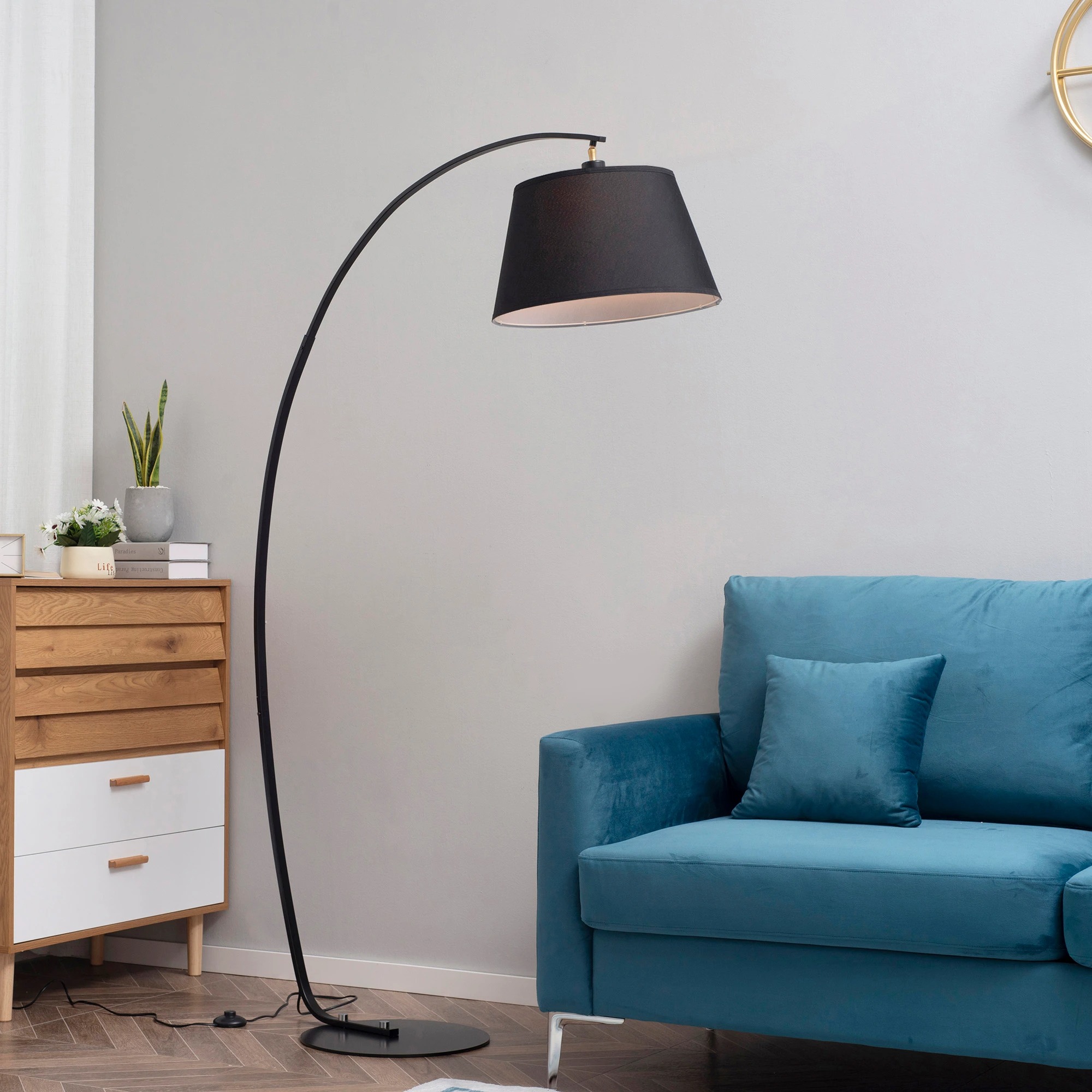 HOMCOM Floor Lamp, Modern Standing Lamp with Arc Design, Foot Switch & Metal Base