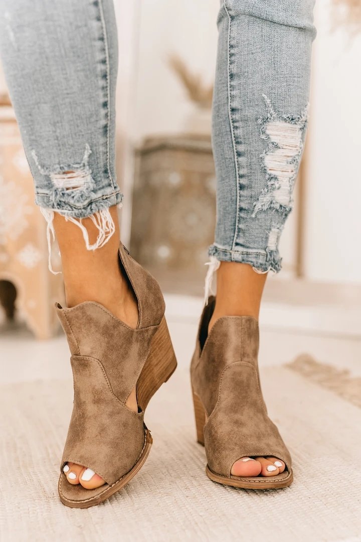 Open toe hot sale wedge bootie