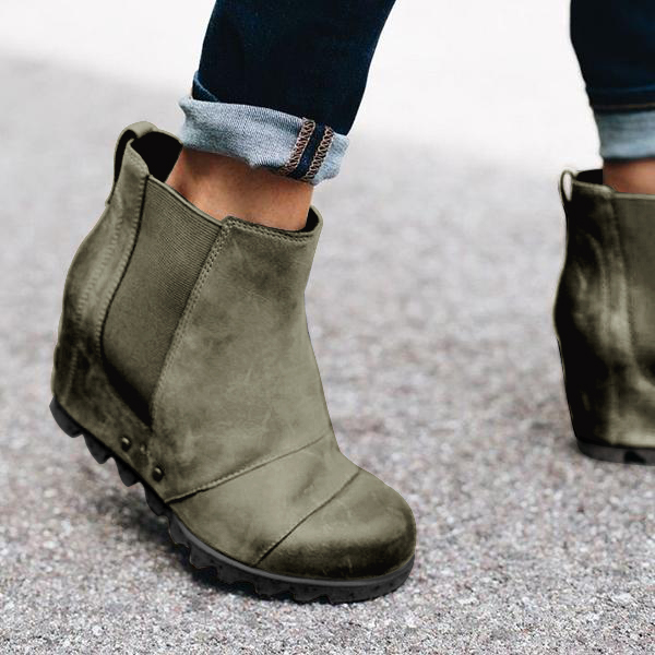 Slip on hot sale wedge booties