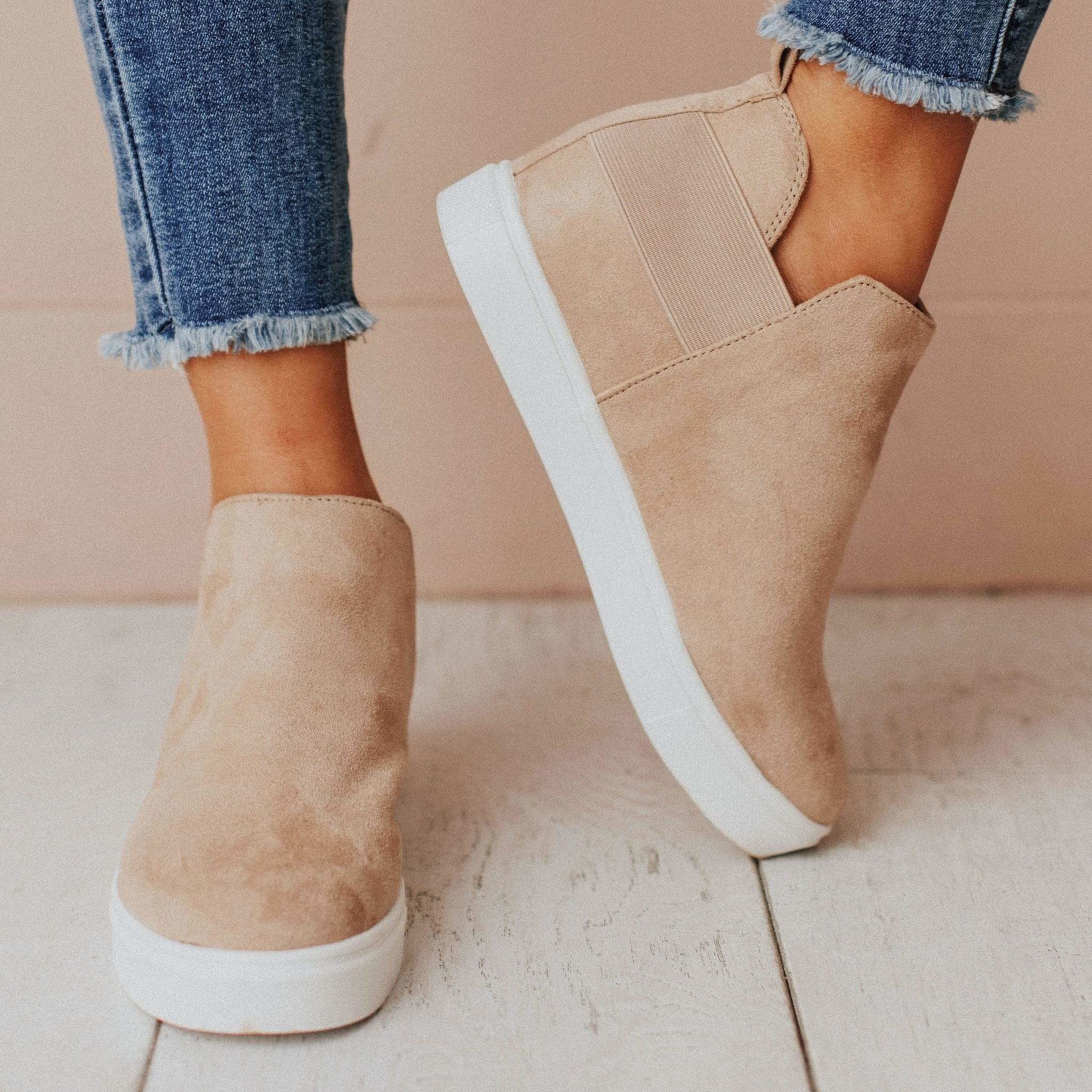 Women Wedge Sneakers Light Taupe