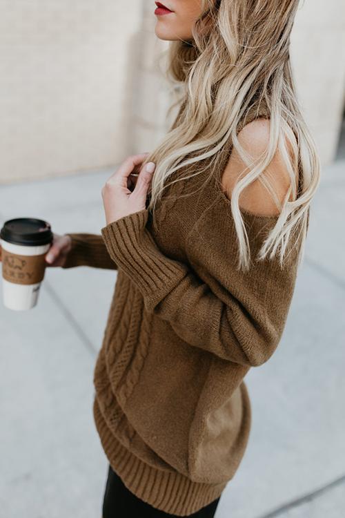 Off-the-shoulder High Neck Slim Knit Sweater-Pinkami