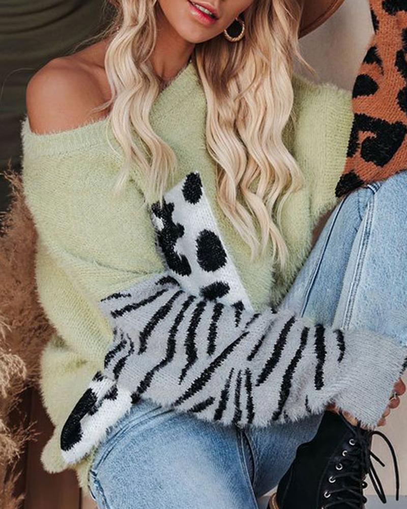 Colorblock Graphic Print Fuzzy Round Neck Sweater-Pinkami