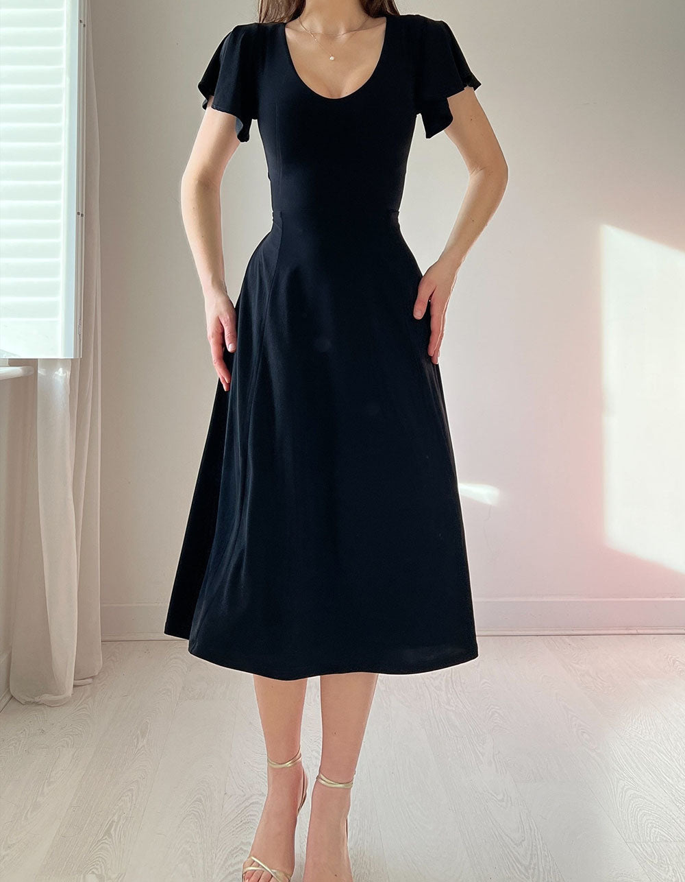 Solid-color U Neck Flutter Sleeve Midi A-Line Dresses