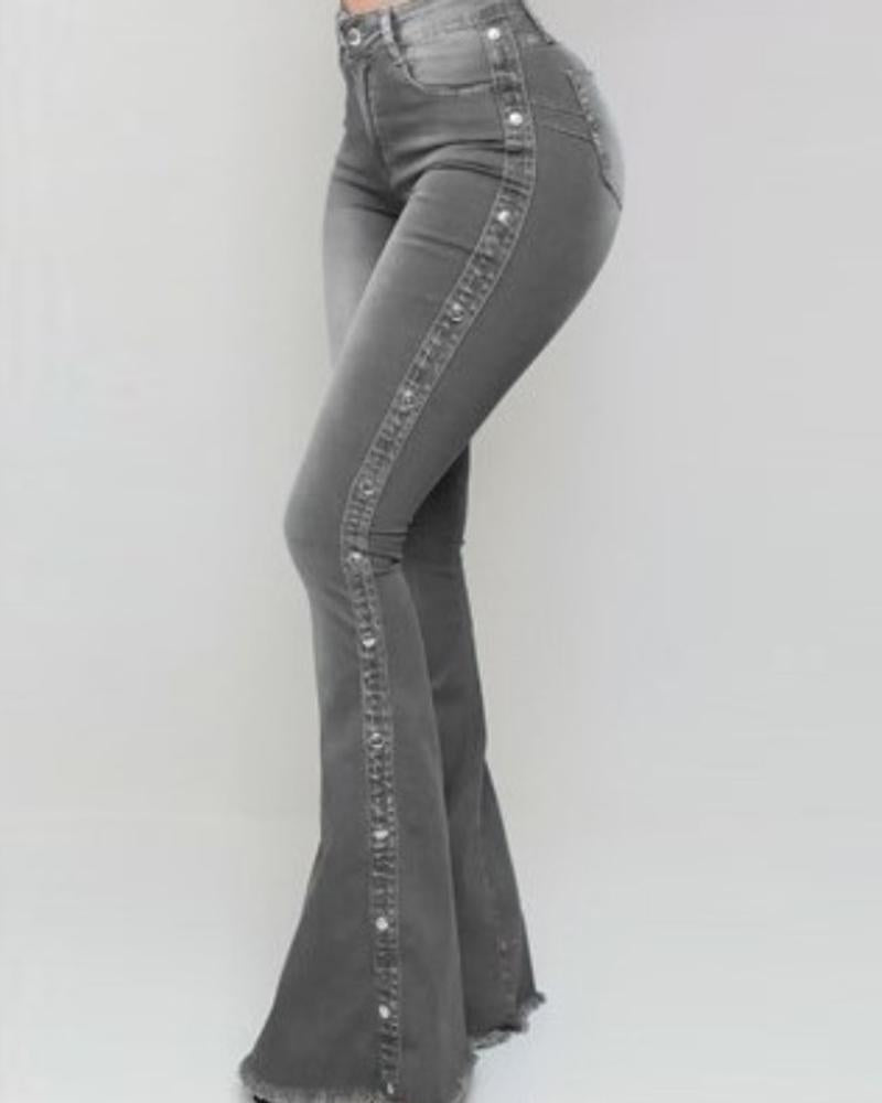 Women Solid Button Decor Pocket Detail Raw Hem Flare Jeans-Pinkami