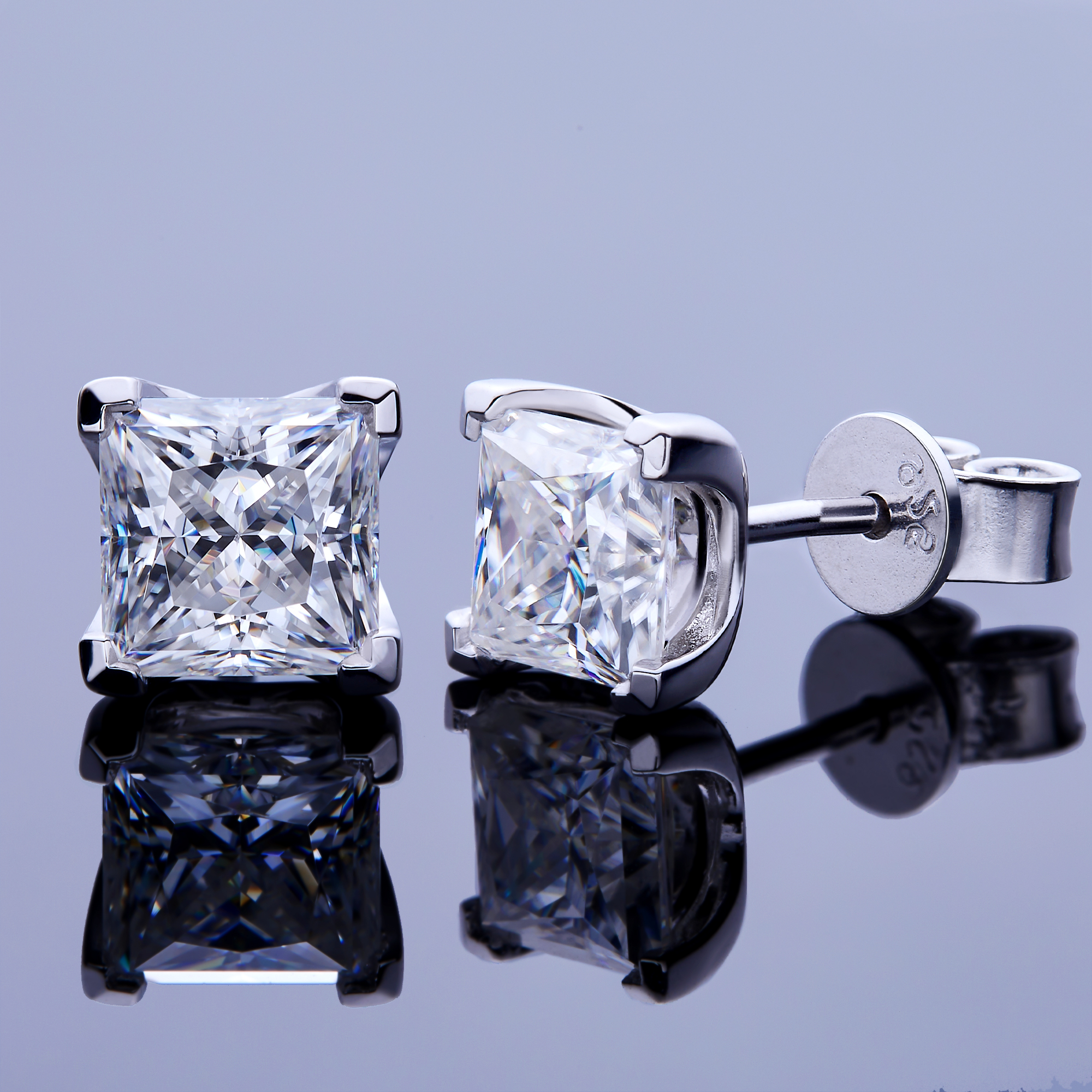 Princess Cut Onedia® Classic Moissanite 925 Sterling Silver Stud Earring