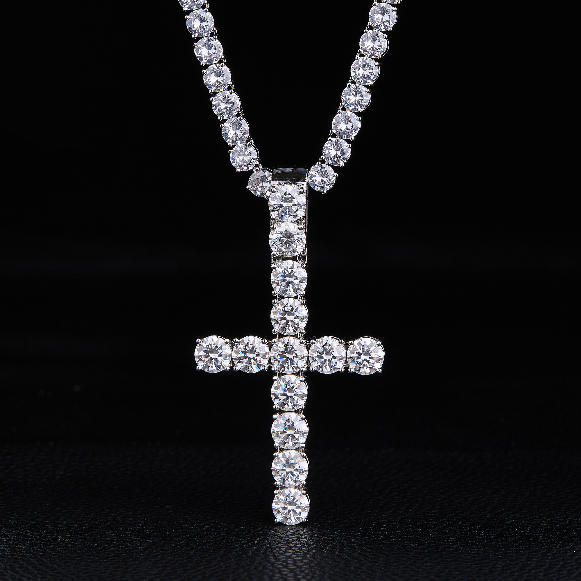 D VVS Moissanite Onedia® 8mm Cross Pendant Tennis Necklace in 925 Silver