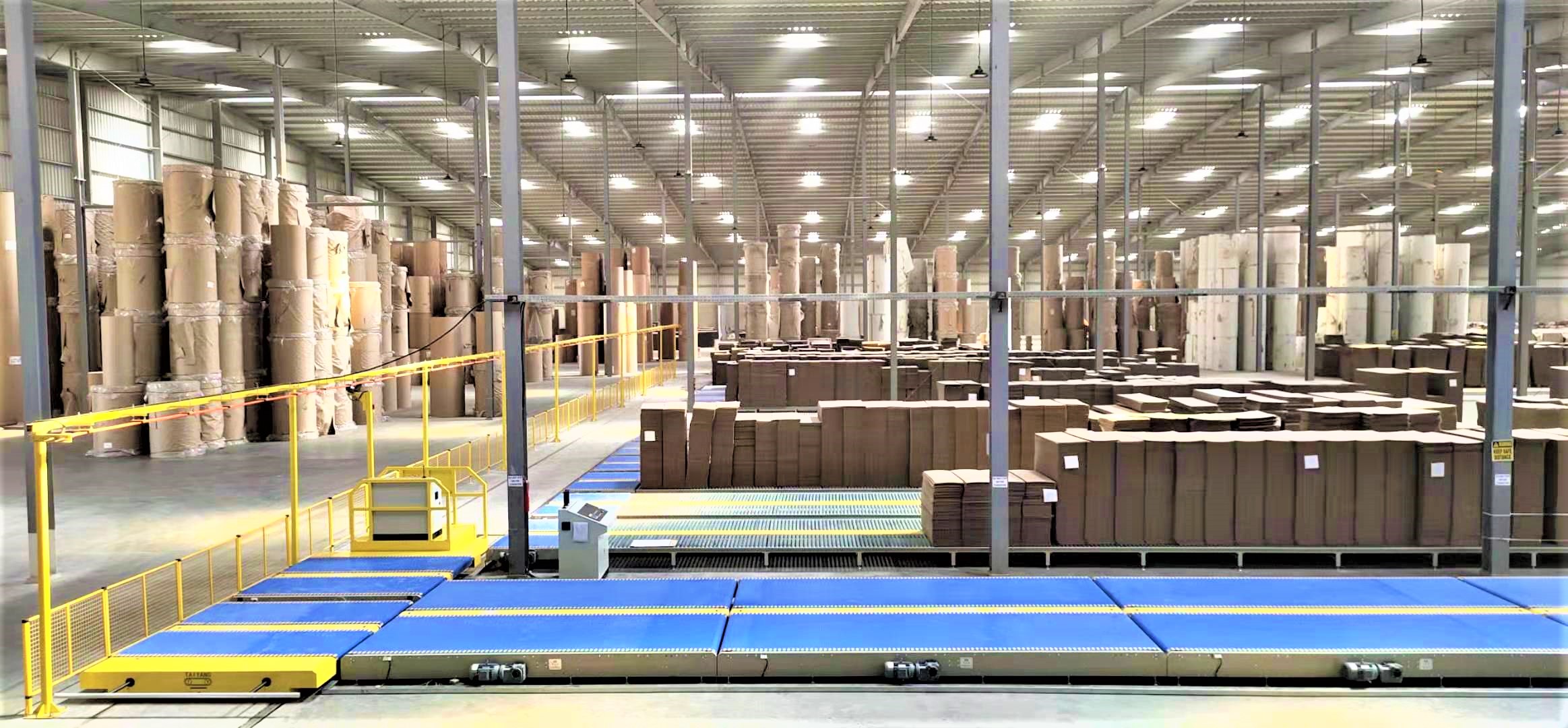 Transfer cart for corrugated fiberboard sheets