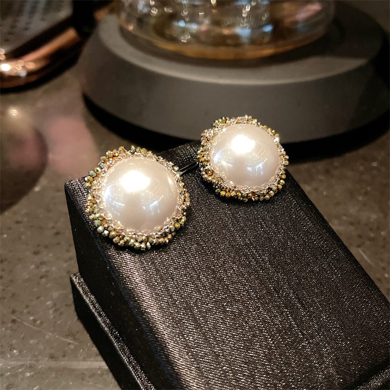 High-shine bead earrings
