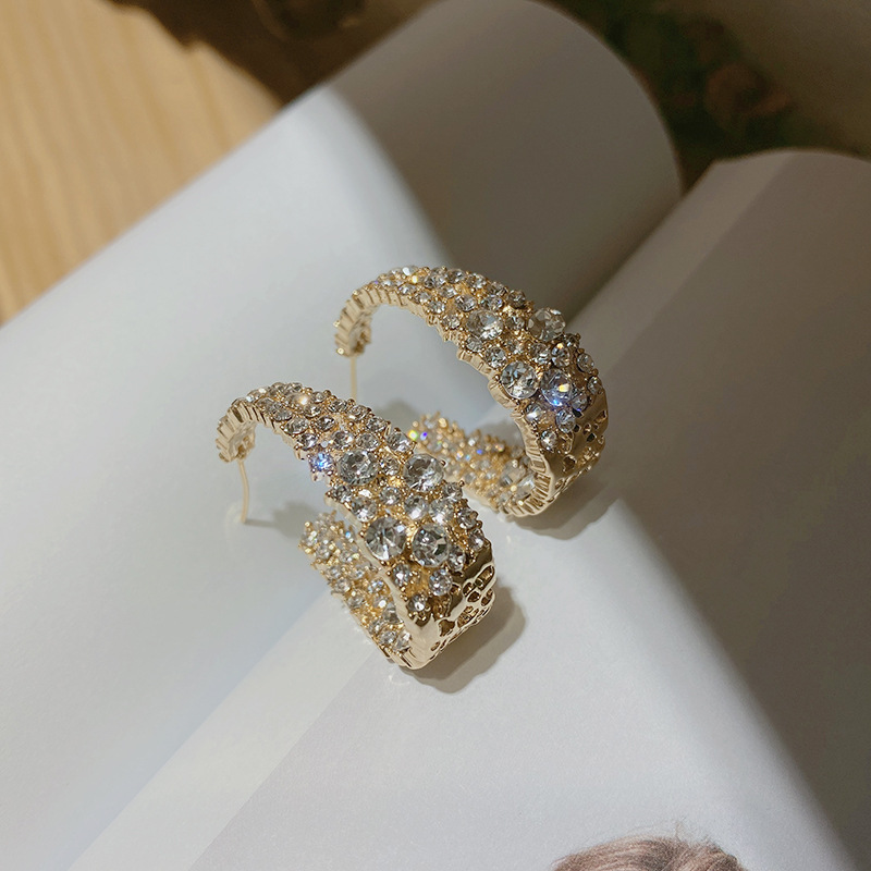 Fashion Cutout Diamond Earrings