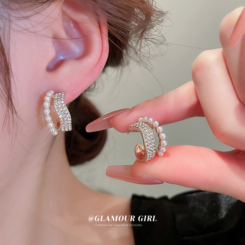 Curved Diamond Pearl Earrings