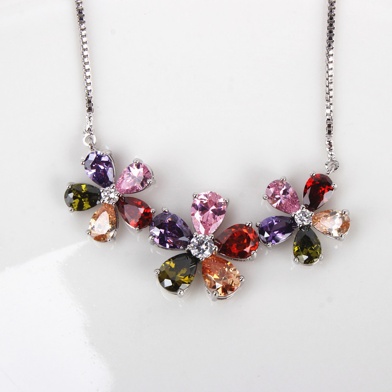 Fashion Crystal Flower Necklace