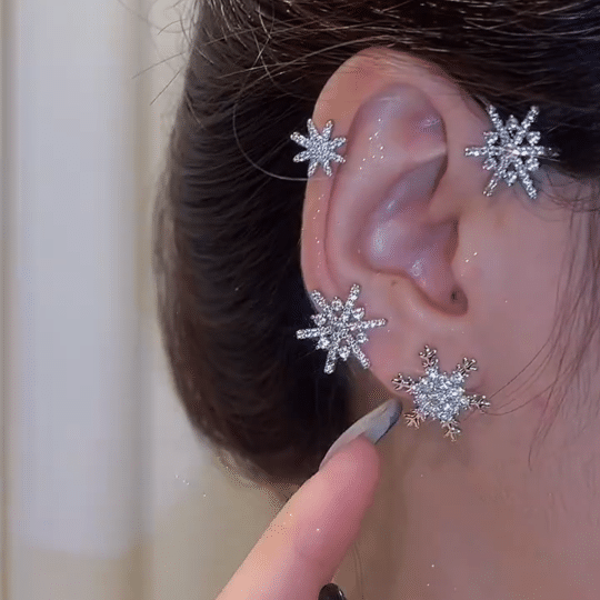 Christmas Snowflake Ear Clip