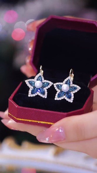 Elegant Blue Diamond Flower Earrings