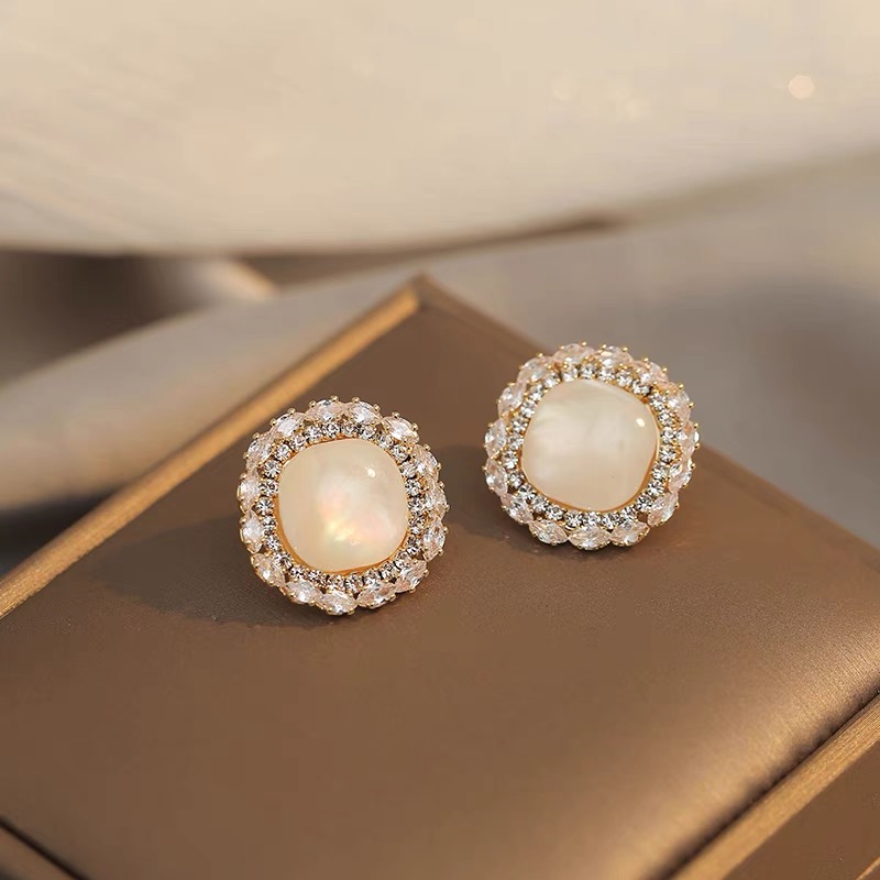 LAST DAY 70% OFF - Elegant Diamond Pearl Earrings(Buy 2 Free Shipping)