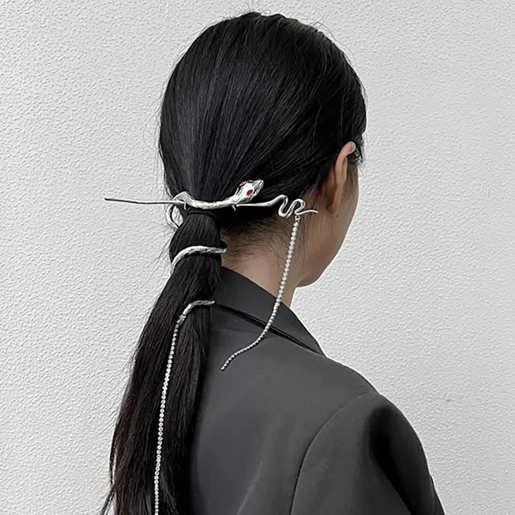 Unique Snake Intertwine Tassel Hairpin