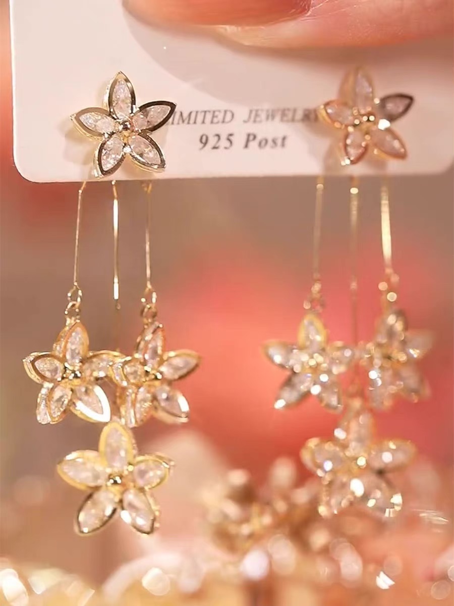 LAST DAY 50% OFF - Fashion Gold Flower Earrings（BUY 2 FREE SHIPPING）