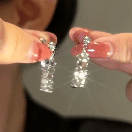 Shiny Cropped Tassel Earrings