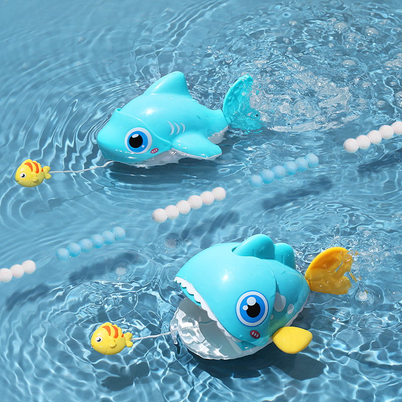 Whale Eating Fish Clockwork Bathing Toy