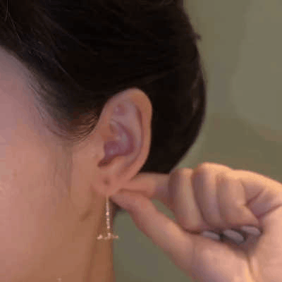 🌸LAST DAY 70% OFF - Shiny Diamond Flower Earrings