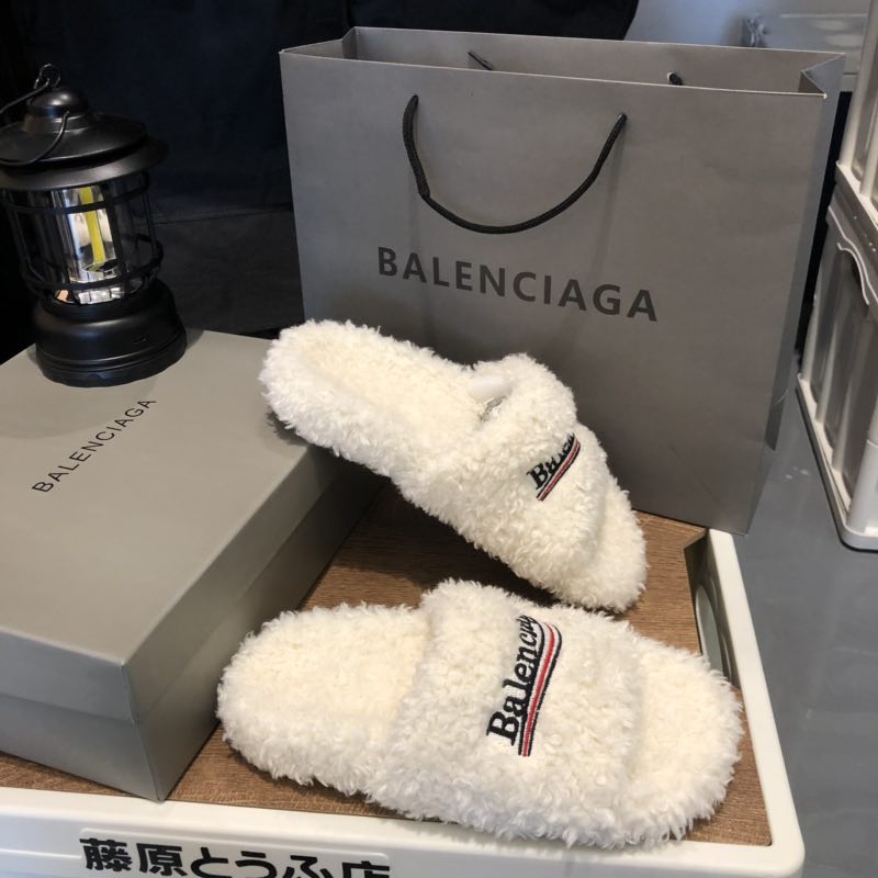 Balenciaga new women fur slippers with logo upper