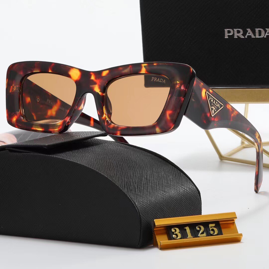 prada Fashion glasses