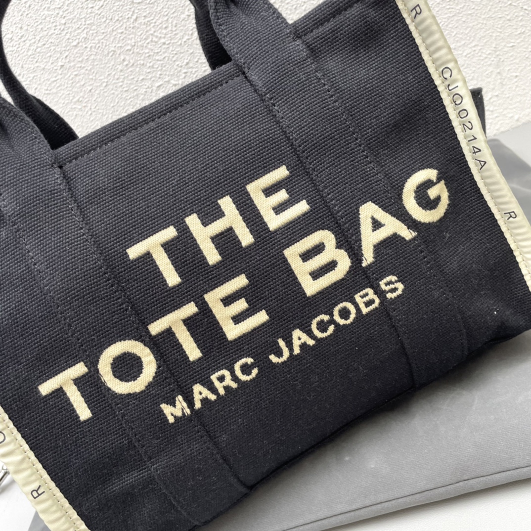 Marc Jacobs the traveler canvas tote bag