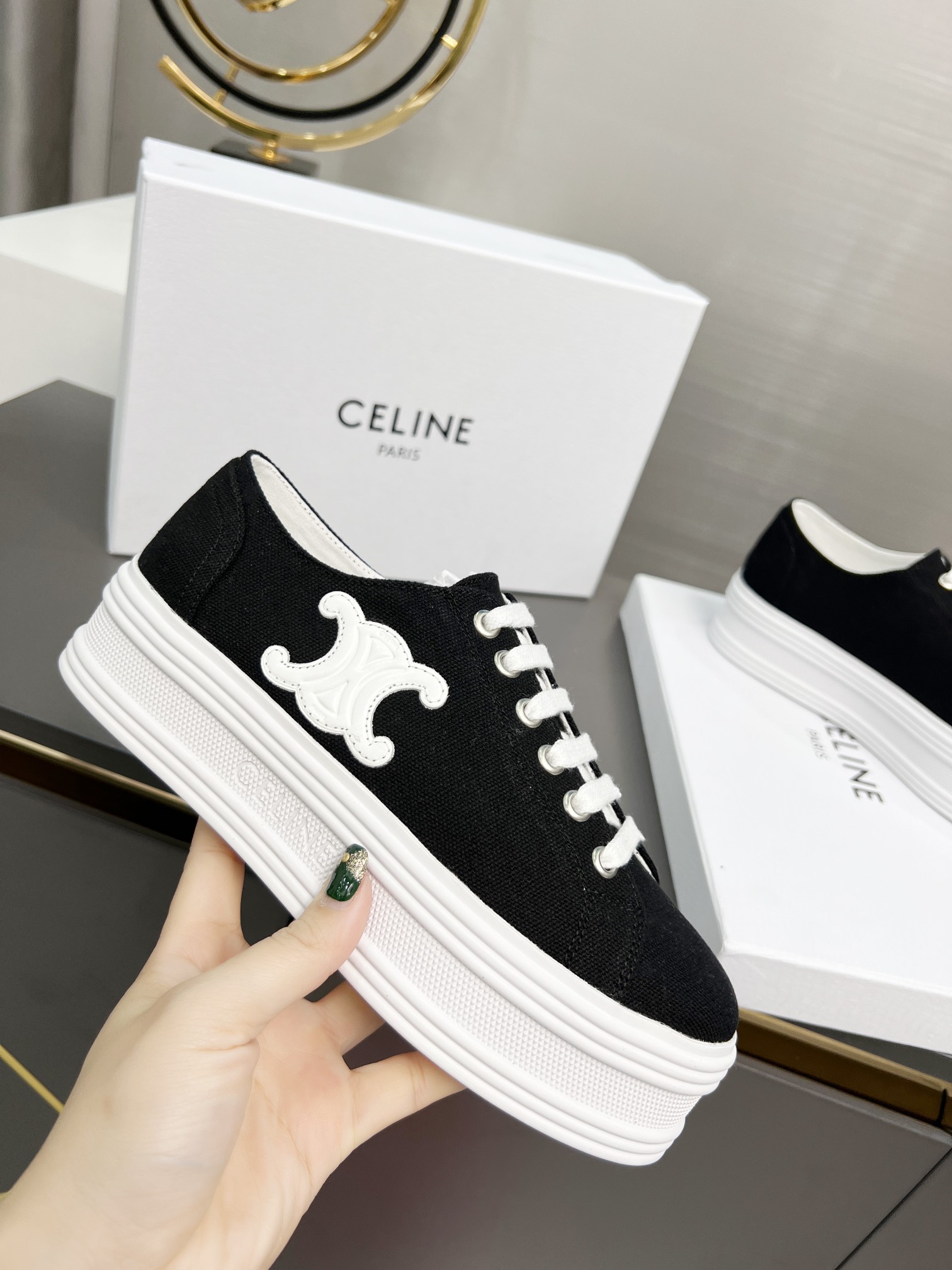 Celine low heel canvas casual shoes 