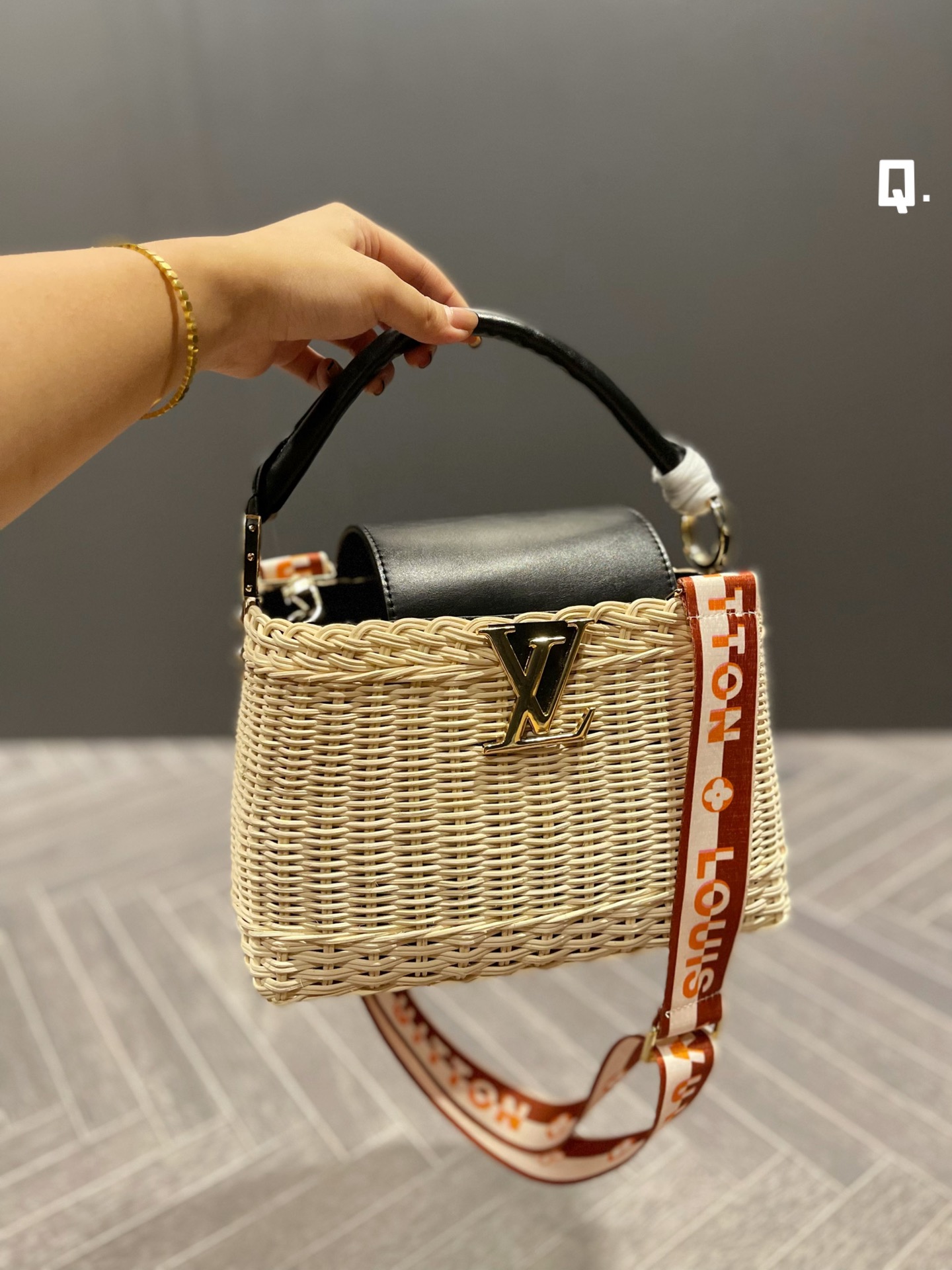 LV Louis Vuitton woven style handbags 