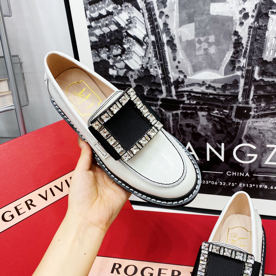 Roger Vivier buckle Mary Jane shoes 