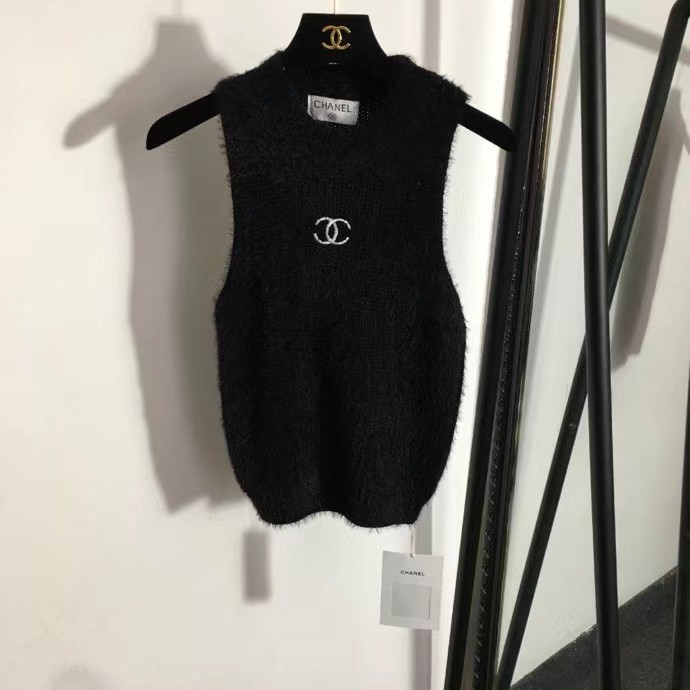 Chanel logo embroidery slim woolround neck sleeveless vest