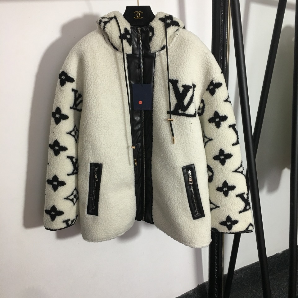 LV fleece long sleeve coat