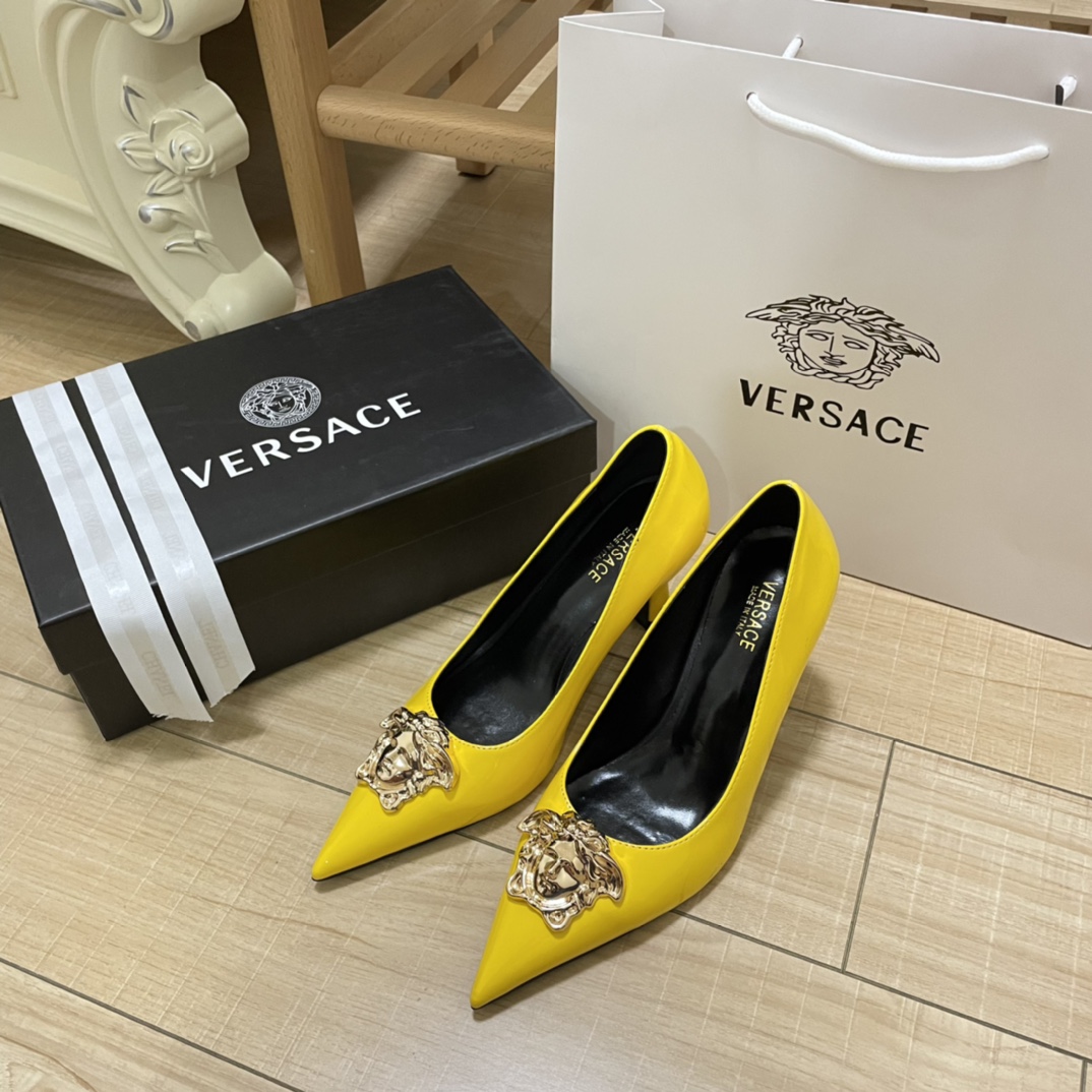 Versace pointed toe pumps