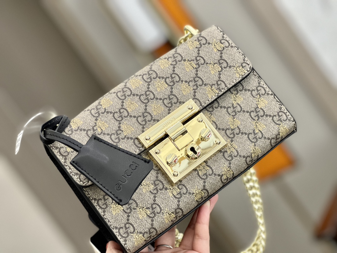 Gucci padlock bee square handbags 