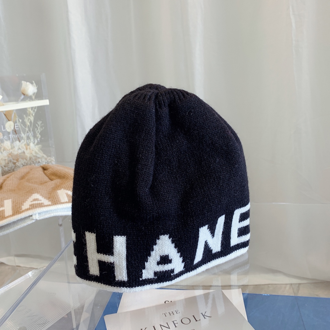 Chanel Early Autumn New Knitted Letter Logo Woolen Hat 