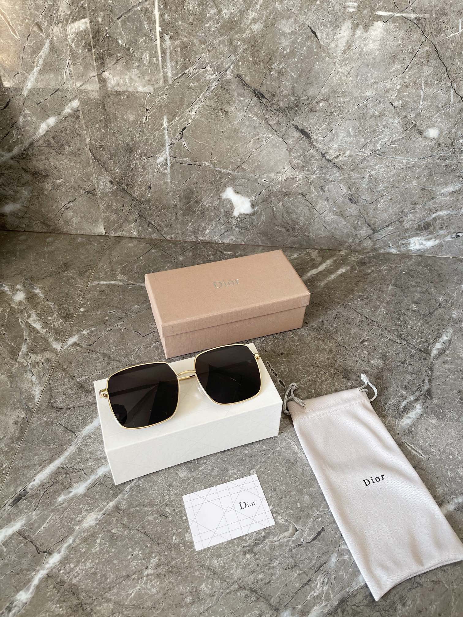 Dior Simple Versatile Classic Fashion Sunglasses