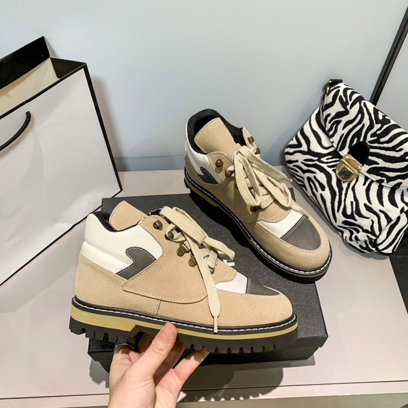 Chanel Women Casual Low Heels Sewing Sneakers